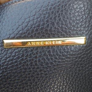 ANNE KLEIN